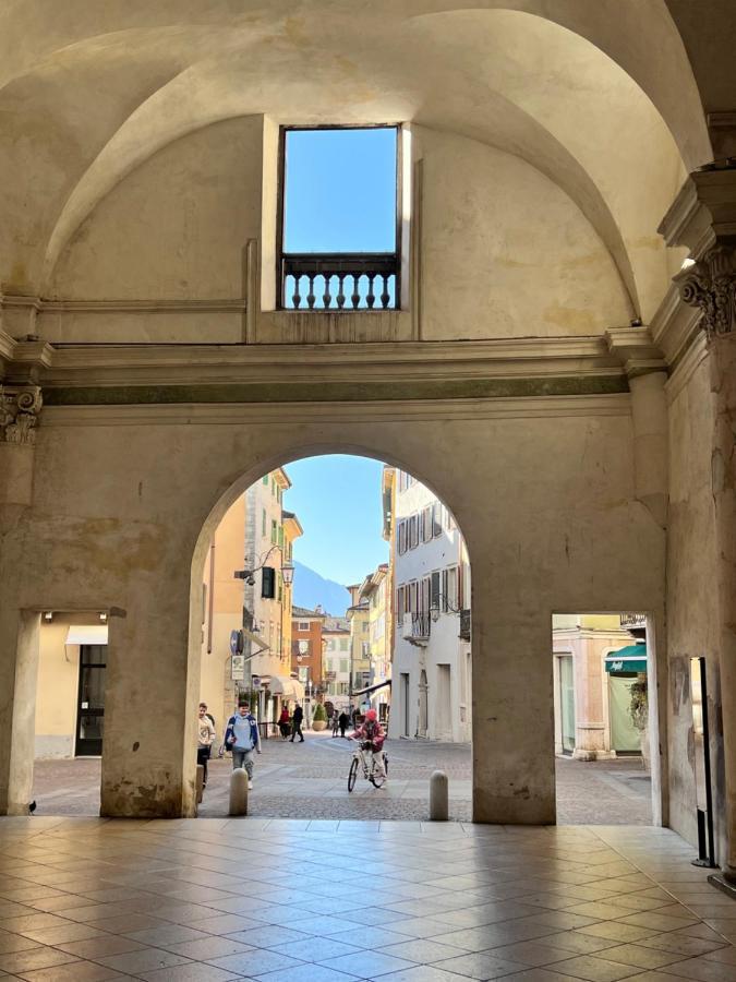 Fiore In Centro Riva Exterior foto